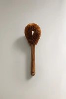 COCONUT FIBER BRUSH WITH WOODEN HANDLE