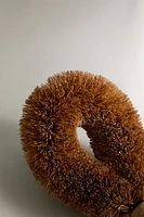 COCONUT FIBER BRUSH WITH WOODEN HANDLE