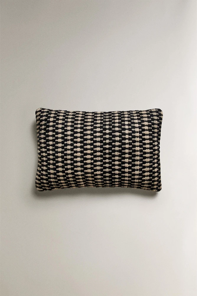 JACQUARD THROW PILLOW COVER