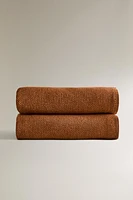 BROWN KNIT BLANKET