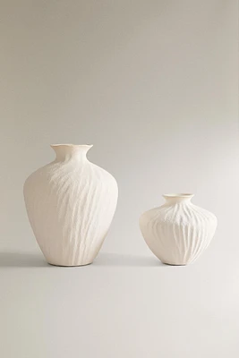 TEXTURED CERAMIC VASE