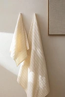 WAFFLE TEXTURE TOWEL