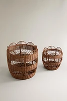 SCALLOPED RATTAN BASKET