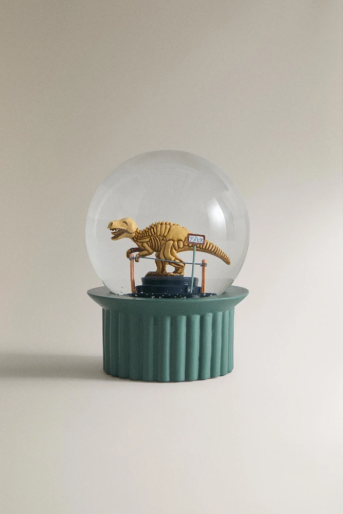 CHILDREN’S DINOSAUR SNOW GLOBE