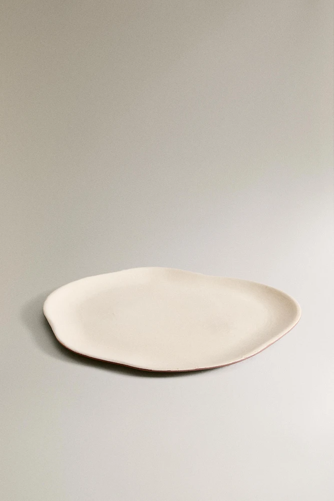 IRREGULAR STONEWARE DINNER PLATE