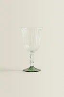 RAISED DESIGN WINE GLASS