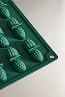 CHRISTMAS PEANUT BAKING MOLD