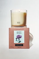 (400 G) MUSKY PETALS SCENTED CANDLE