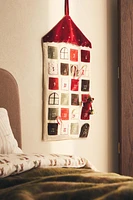 CHILDREN’S CHRISTMAS HOUSE ADVENT CALENDAR