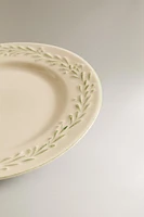 EARTHENWARE DESSERT PLATE WITH LEAVES