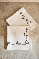 FLORAL EMBROIDERY NAPKINS (PACK OF 2)