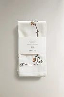 FLORAL EMBROIDERY NAPKINS (PACK OF 2)