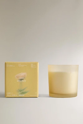 (350 G) SILK PEONY SCENTED CANDLE