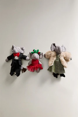 CHILDREN’S CHRISTMAS ELEPHANT FAMILY PLUSH TOY SET (SET OF 3)