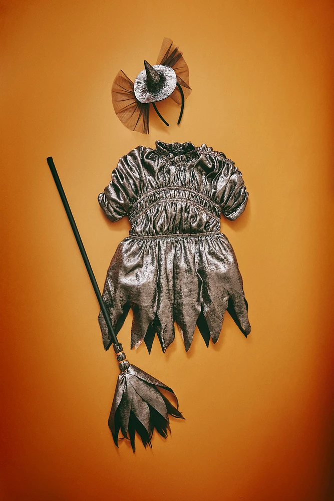 CHILDREN'S HALLOWEEN WITCH COSTUME