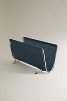 LEATHER MAGAZINE RACK WITH METAL STRUCTURE