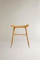 METAL STOOL WITH WOVEN RATTAN