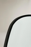 IRREGULAR-SHAPED MIRROR