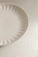 STONEWARE DESSERT PLATE WITH RAISED DESIGN