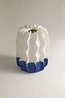 TEXTURED WAVY CERAMIC VASE x COLLAGERIE