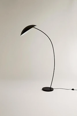 IRON FLOOR LAMP