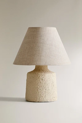 BEIGE TABLE LAMP