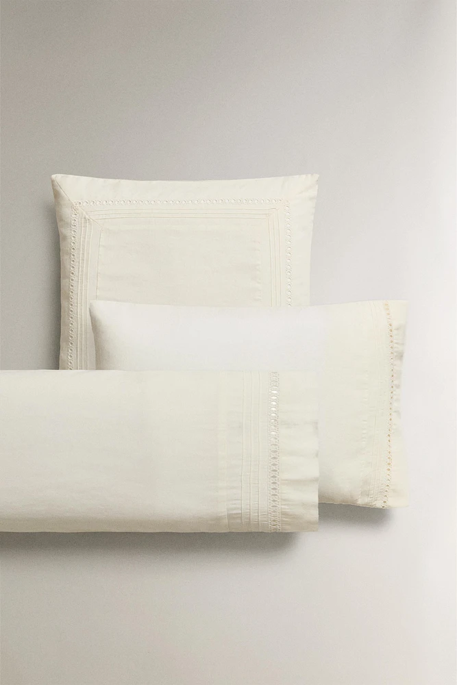 EMBROIDERED LINEN PILLOWCASE