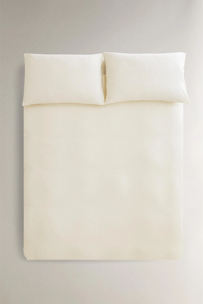 WAFFLE-KNIT DUVET COVER