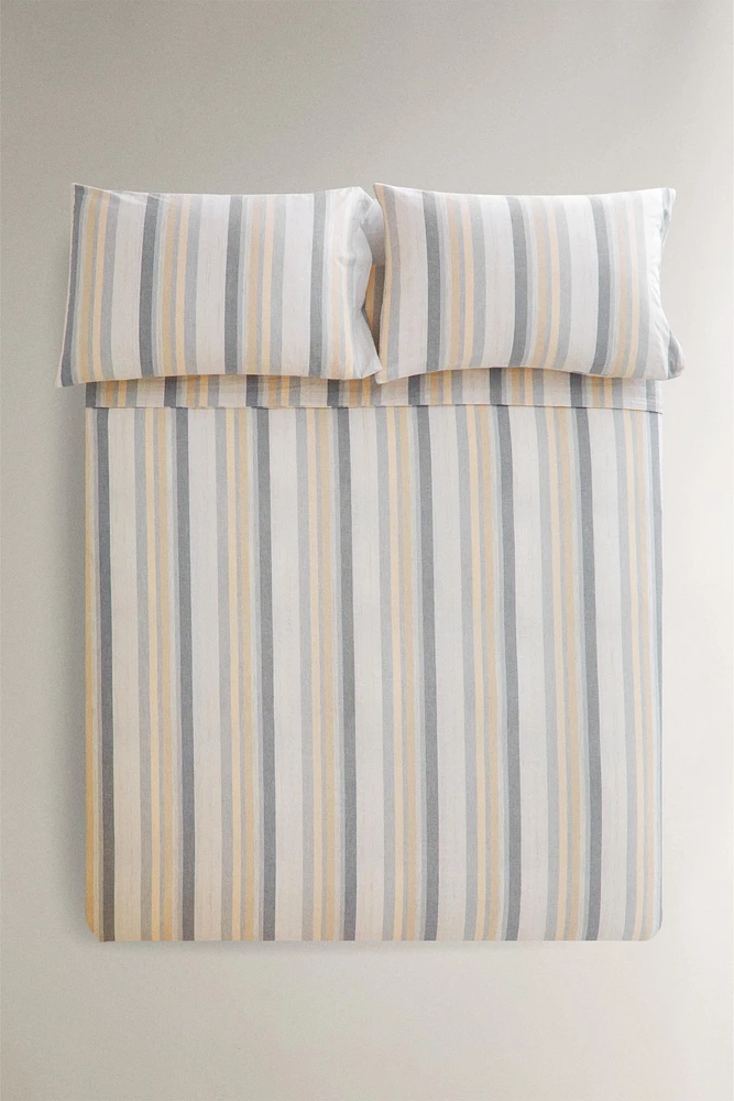 STRIPED DUVET COVER