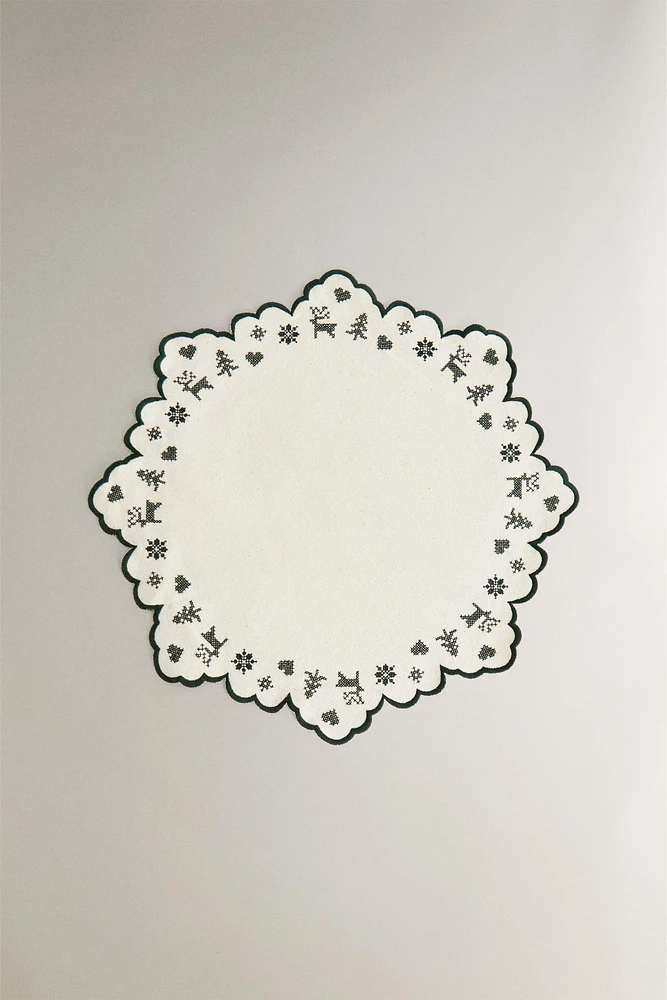 CHRISTMAS SNOWFLAKE PLACEMAT