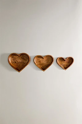 SET OF WOODEN CHRISTMAS HEART BOWLS (SET OF 3)