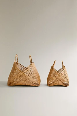 WOVEN RATTAN BASKET