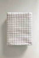 CHILDREN’S GINGHAM BATH TOWEL