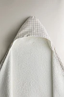 CHILDREN’S GINGHAM HOODED TOWEL