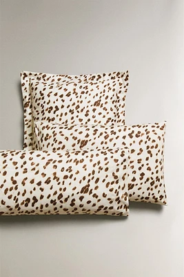 ANIMAL PRINT SATEEN PILLOWCASE