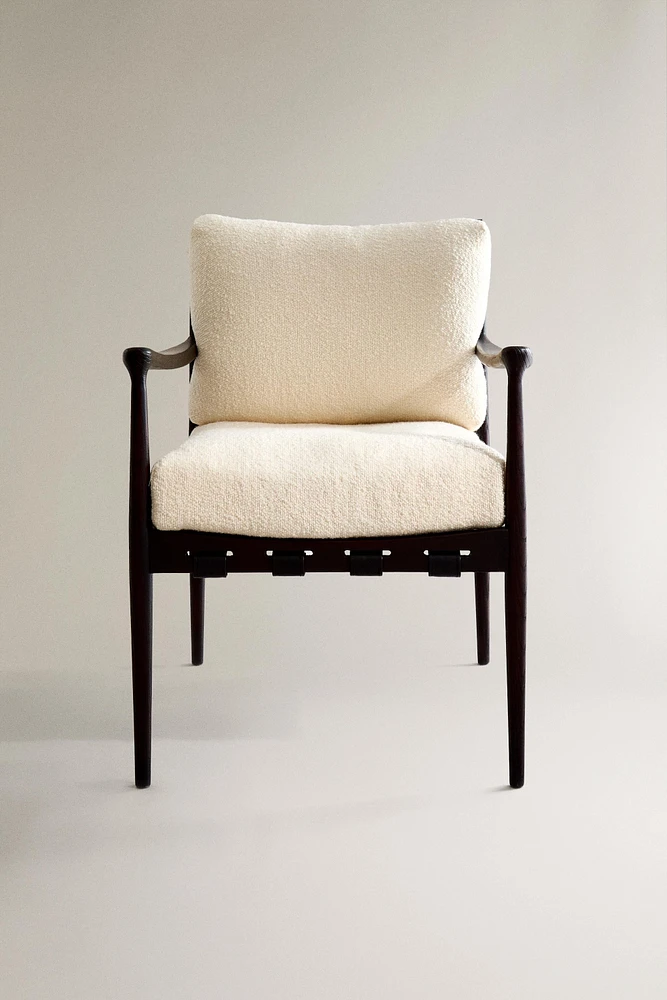 BOUCLÉ CUSHION ARMCHAIR