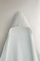 STRIPED HOODED BABY TOWEL