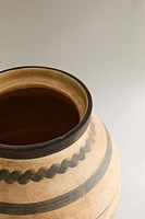 LARGE CERAMIC VASE WITH LINES