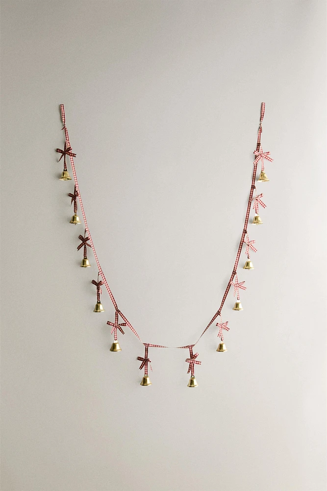 GINGHAM CHRISTMAS BELL GARLAND