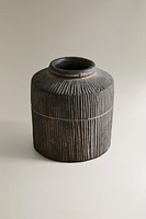 TEXTURED CERAMIC VASE WITH LINES