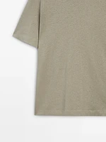 Short sleeve linen and cotton blend T-shirt