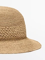 Raffia hat with braided thread