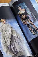 LIVRE GIVENCHY CATWALK