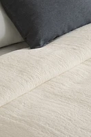 TEXTURED BEDSPREAD