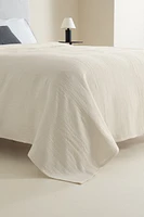 TEXTURED BEDSPREAD