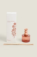 (6.09 oz) FLORAL BEYOND SCENTED REED DIFFUSER