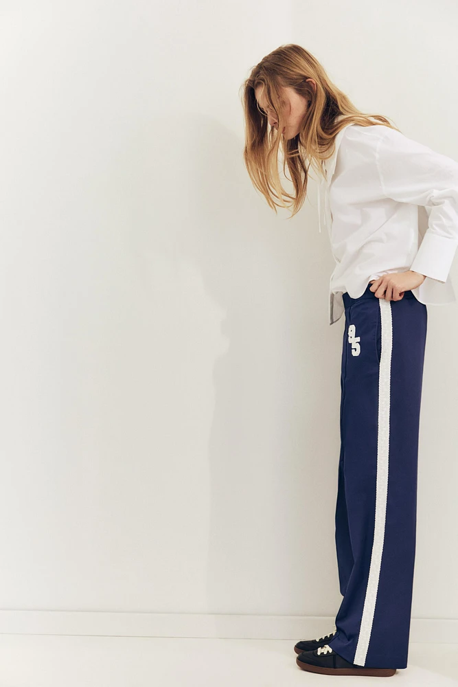 SIDE STRIPE SATIN EFFECT PANTS