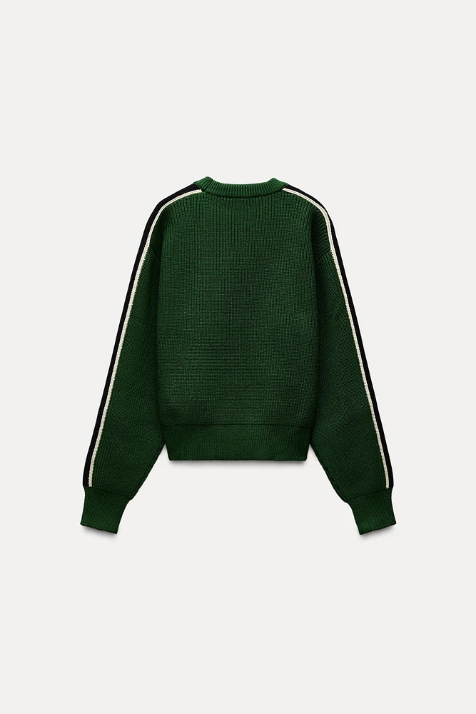 KNIT SWEATER WITH SIDE STRIPE