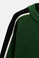 KNIT SWEATER WITH SIDE STRIPE