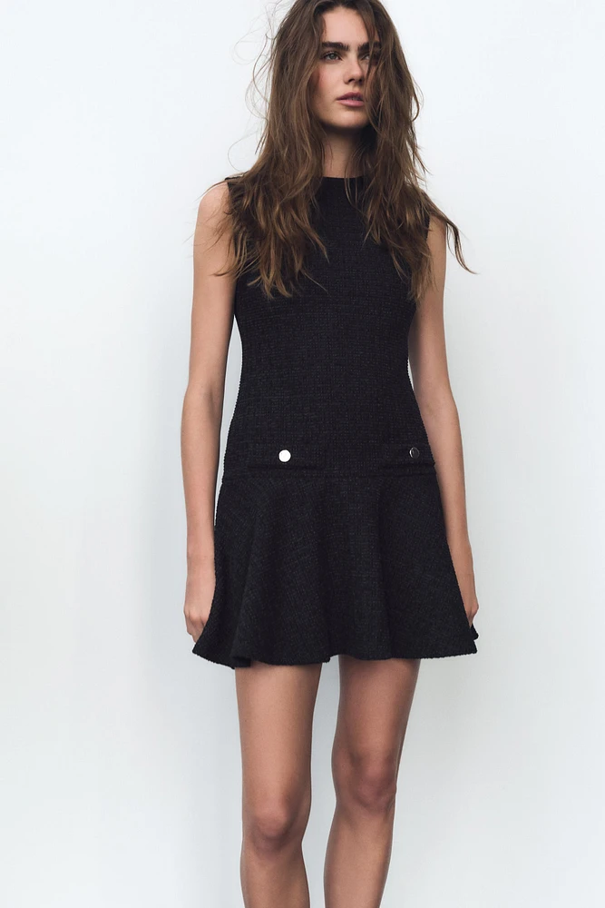 ROBE COURTE TEXTURÉE